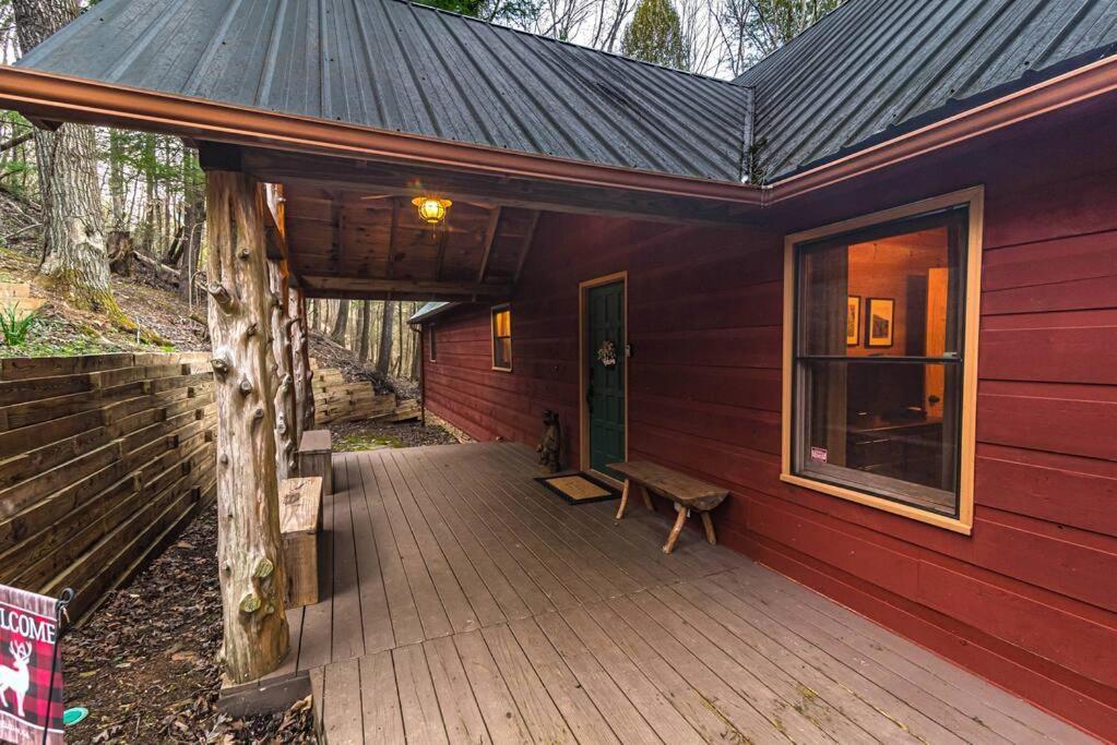 Private Creekside Cabin+Hot Tub,Pool Table, & Pets Ellijay Eksteriør bilde