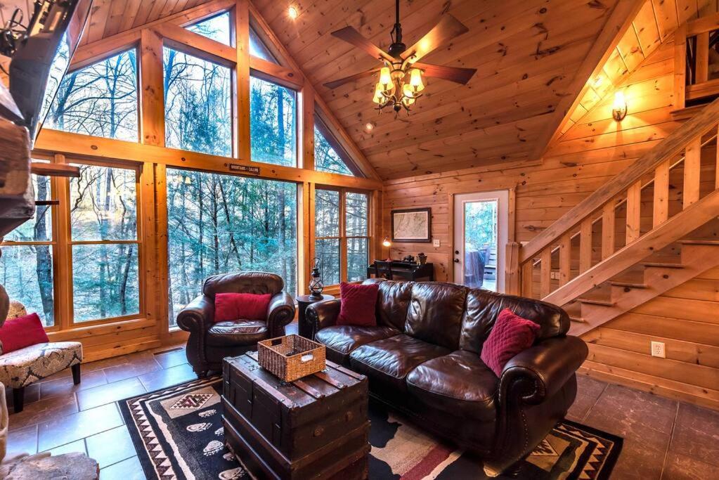 Private Creekside Cabin+Hot Tub,Pool Table, & Pets Ellijay Eksteriør bilde